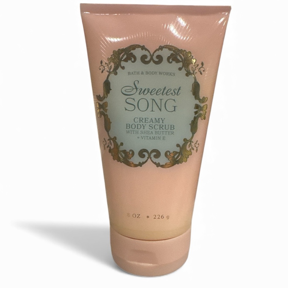 NWT Bath & Body Works Sweetest Song Creamy Body Scrub